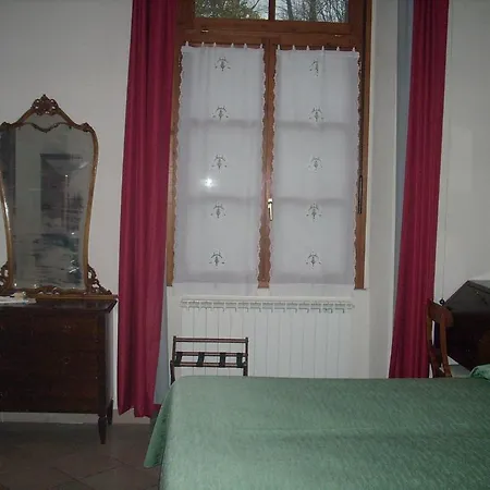 Palazzo Fieschi 4*