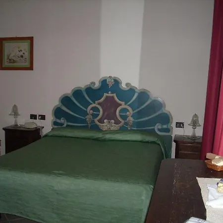 Palazzo Fieschi Szálloda 4*