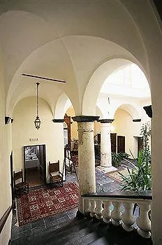 Palazzo Fieschi Szálloda 4*