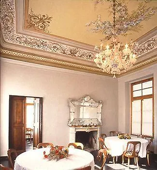 Palazzo Fieschi 4*